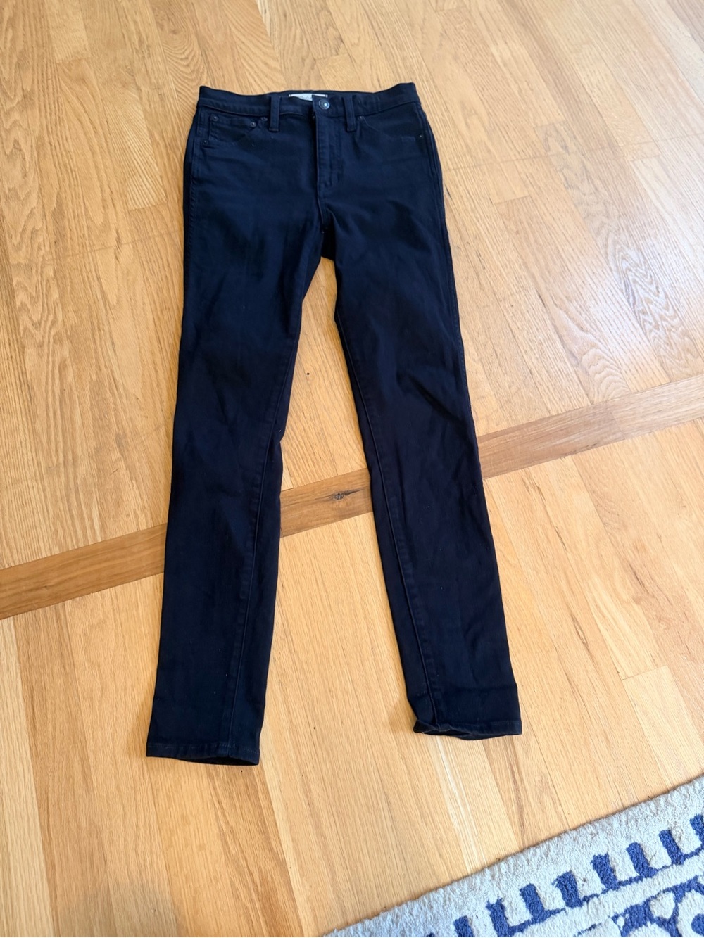 Ladies Size 25 "Madewell" Black Slim Jeans GUC
